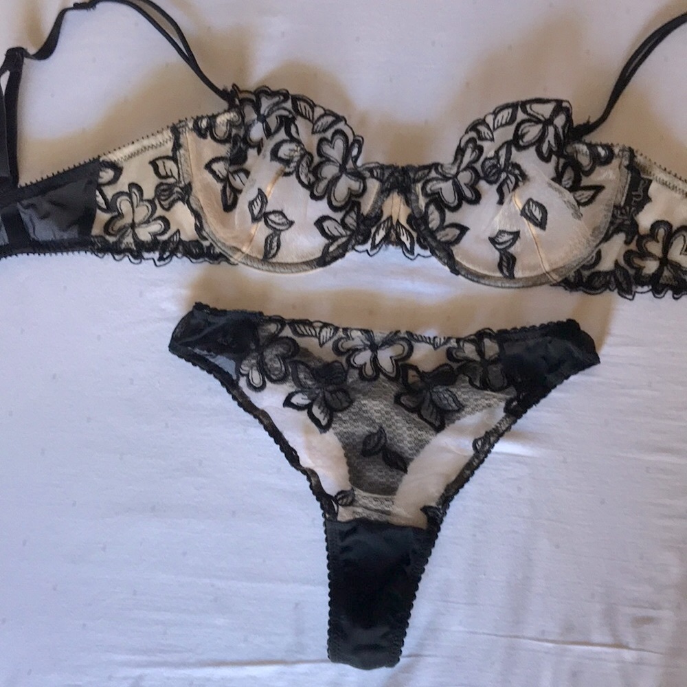 Ultimo underwire bra and thong set
